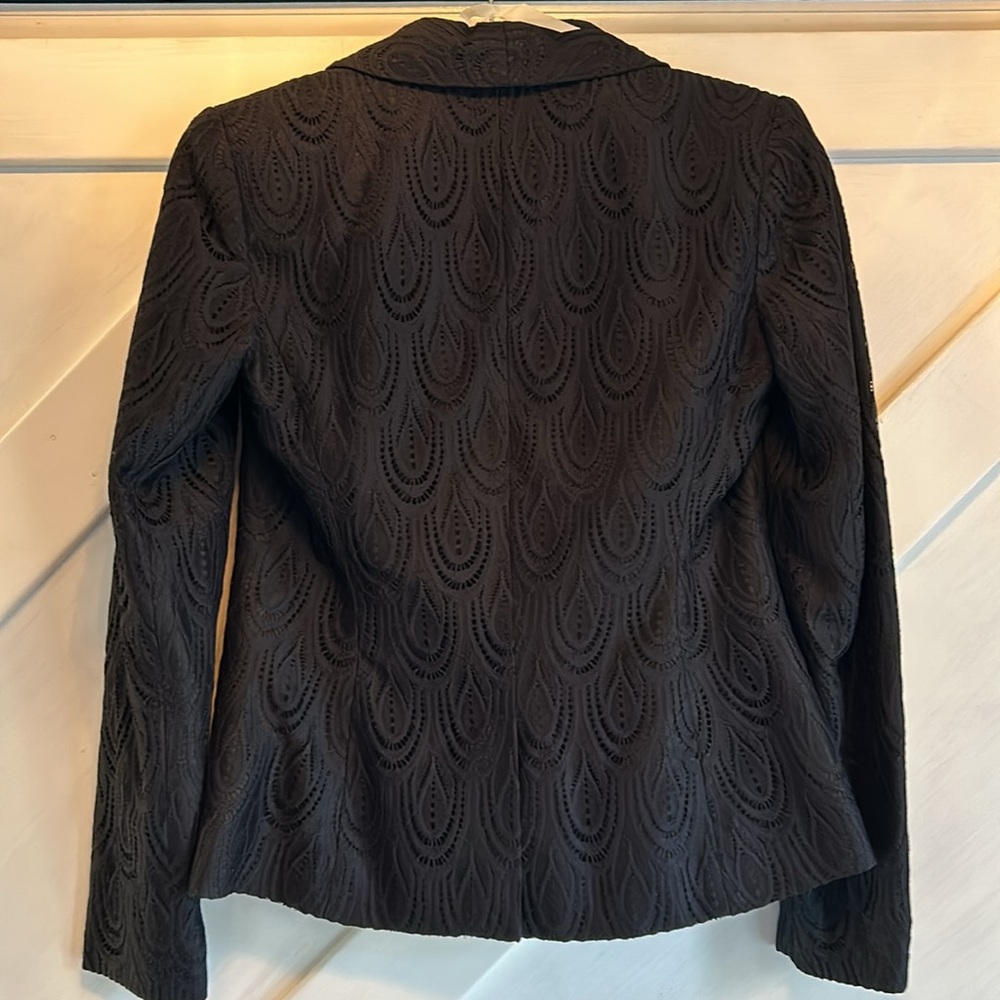 Lilly Pulitzer black feather Lace Blazer size 2 - Picture 6 of 6